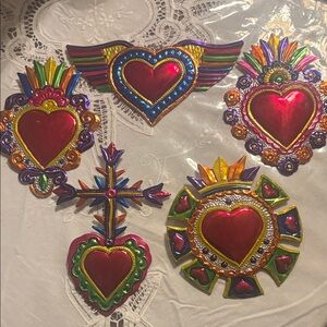 Colorful Heart Wall Decor Tin Set